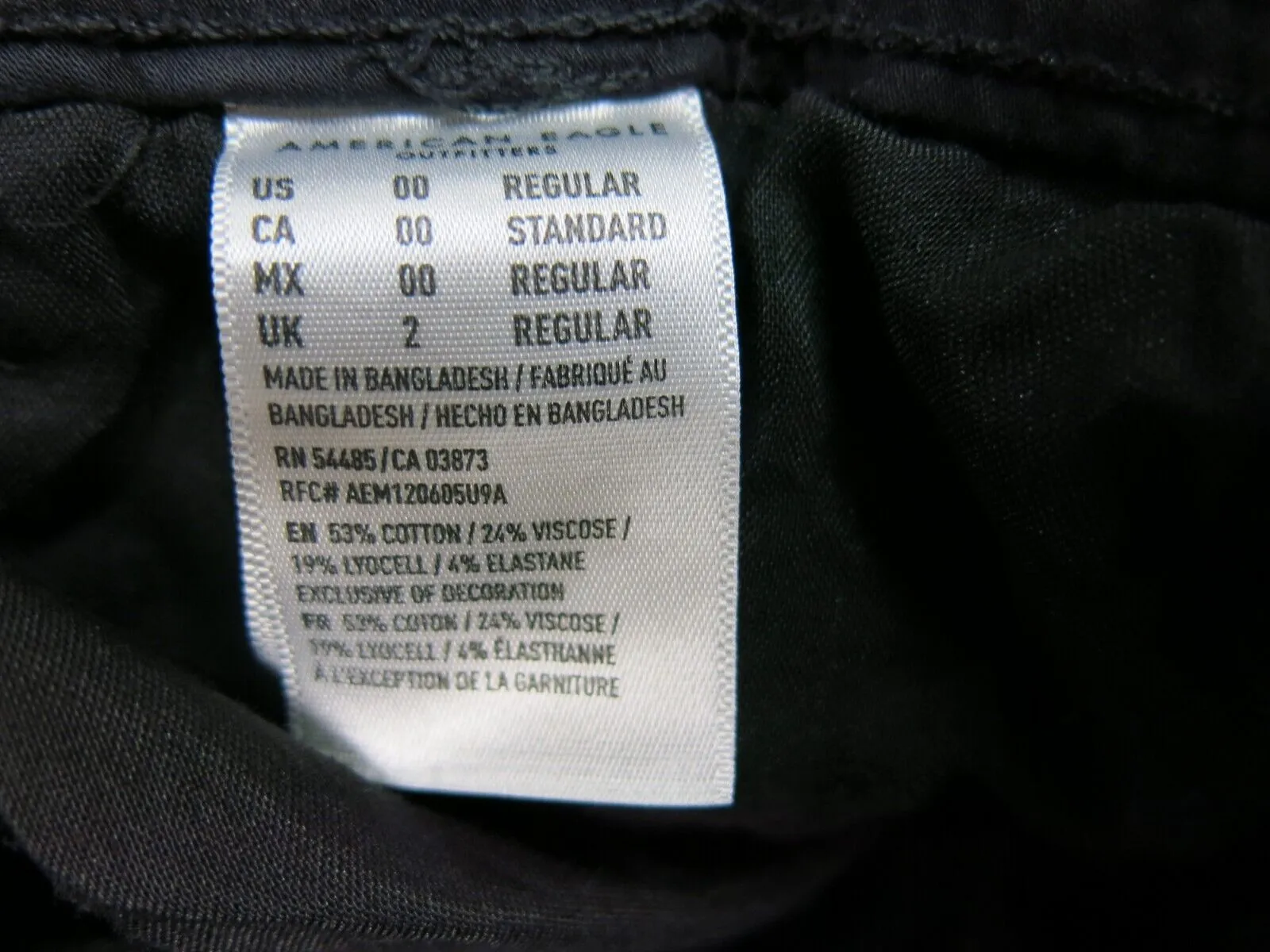 American Eagle Womens Jeans Denim Skinny Leg Zipper Pockets & Hem Black Size 0