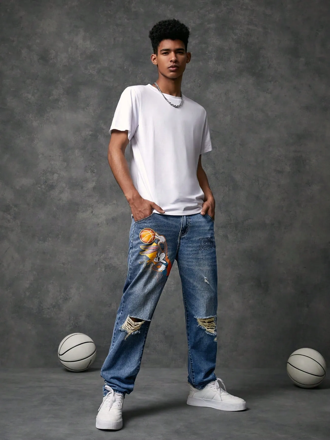 Men Cartoon Graphic Ripped Straight Leg Jeans