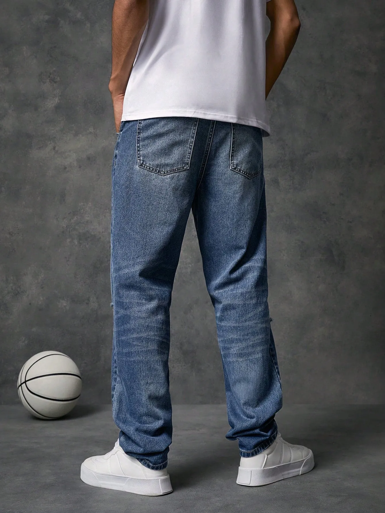 Men Cartoon Graphic Ripped Straight Leg Jeans